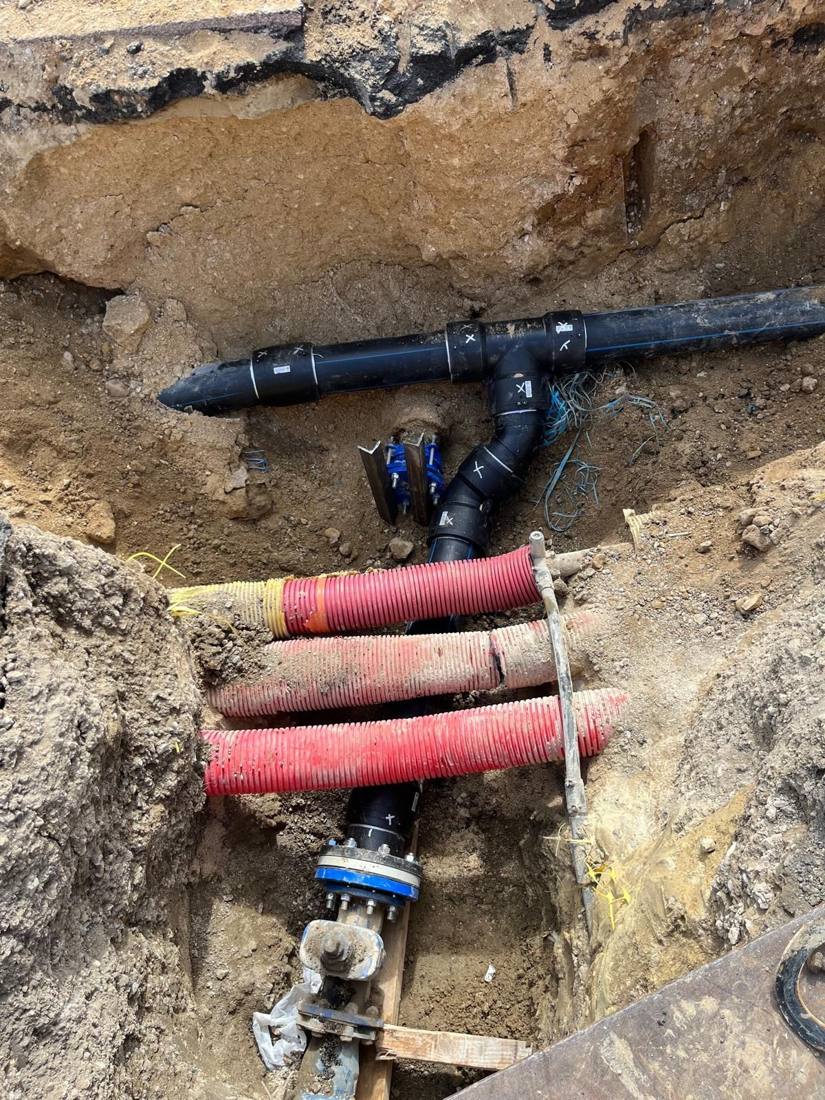 Raccordement PEHD sous des fourreaux d'autres réseaux
